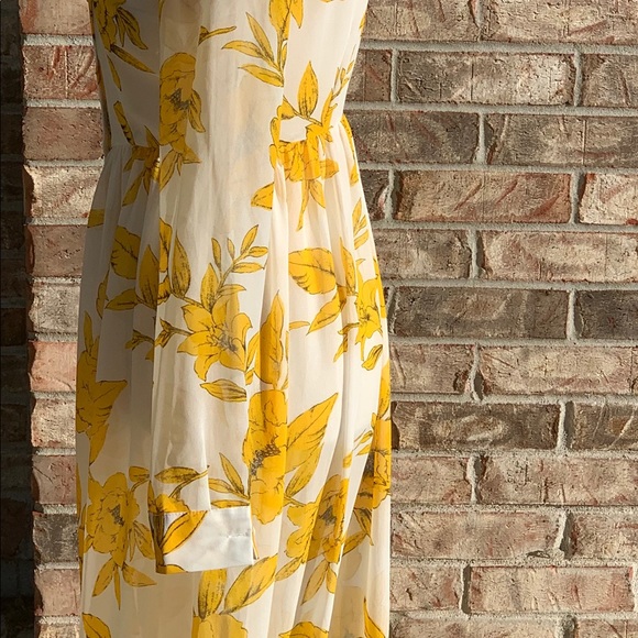 Forever 21 Flower maxi ✏️ - Picture 3 of 4